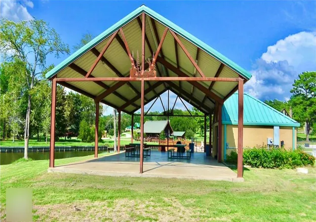 Photo 4 of Land for sale at 20 W Forest Dr, Huntsville, TX 77340 | MLS# 83318706 | Listing updated on 2026-06-27