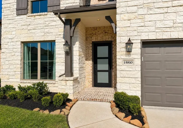 2nd image of 15810 Dutton Pines Dr, Humble, TX 77346 | MLS# 48563595