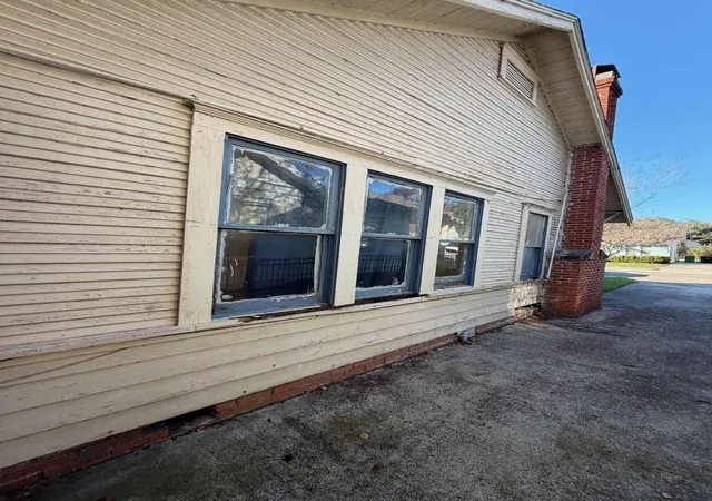 Photo 2 of Single family home for sale at 1120 E 14th Street, Houston, TX 77009 | MLS# 78983710 | Listing updated on 2026-09-08