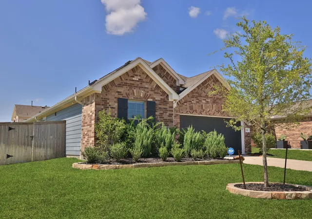 Photo 4 of Single family home for sale at 952 Gentle Moss Dr, Magnolia, TX 77354 | MLS# 96896420 | Listing updated on 2026-08-07