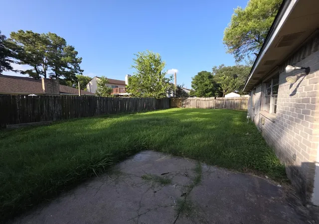 Photo 2 of Single family home for sale at 16214 Sierra Grande Dr, Houston, TX 77083 | MLS# 91795262 | Listing updated on 2026-08-04