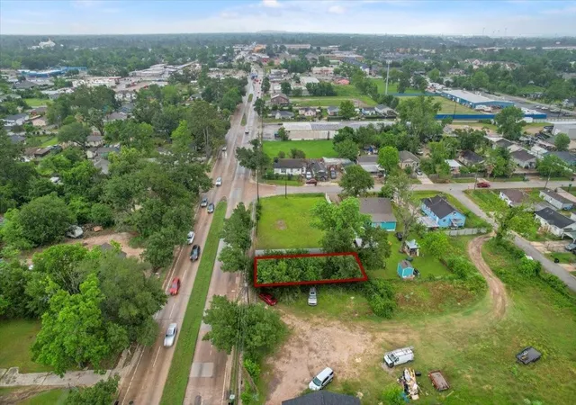 Photo 4 of Land for sale at 2422 E Crosstimbers St, Houston, TX 77093 | MLS# 67317055 | Listing updated on 2026-06-09