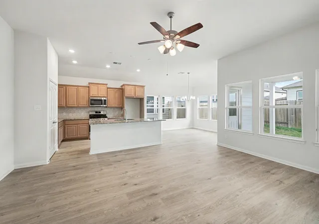 Photo 4 of Single family home for sale at 11024 Ondrea, Willis, TX 77318 | MLS# 25912315 | Listing updated on 2026-10-04