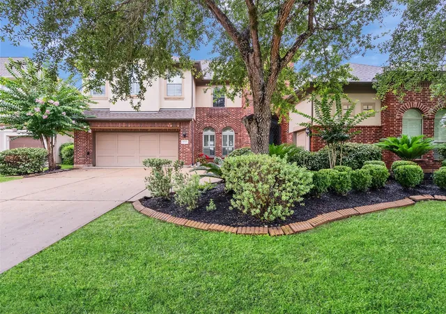 Photo 1 of Single family home for sale at 4702 Burclare Ct, Sugar Land, TX 77479 | MLS# 18913349 | Listing updated on 2026-10-03