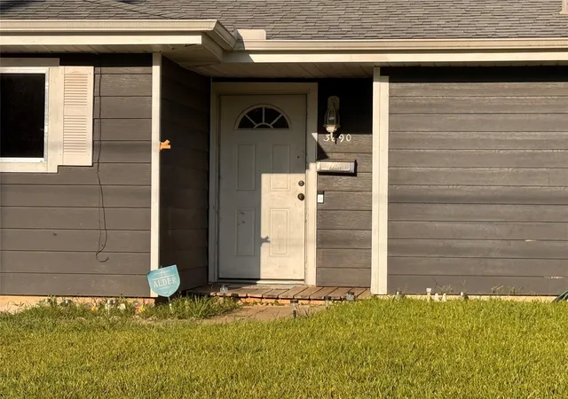 2nd image of 3890 Bristol Dr, Beaumont, TX 77707 | MLS# 84857996