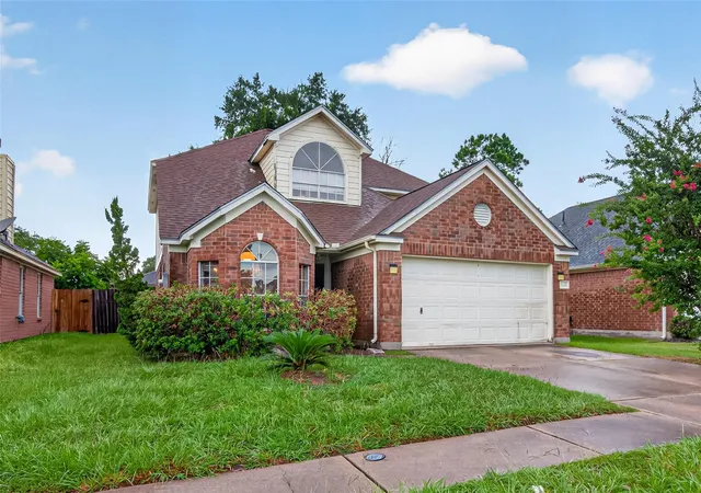 Photo 2 of Single family home for sale at 2446 Kenbridge Dr, Houston, TX 77067 | MLS# 4900399 | Listing updated on 2026-09-17