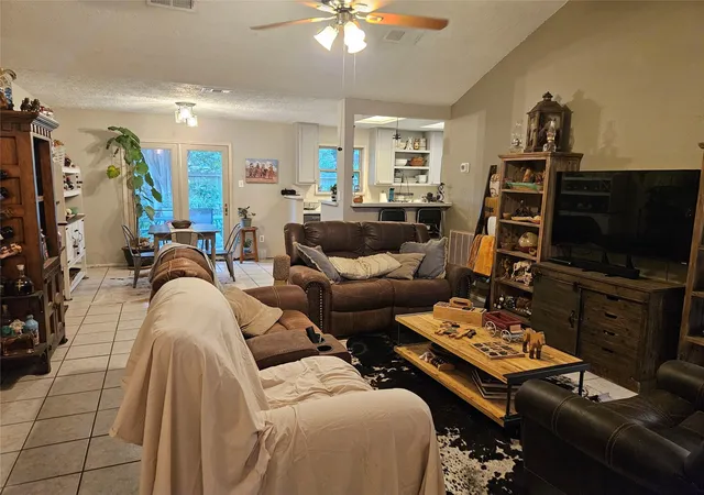 4th image of 22103 Calderbrook Dr, Katy, TX 77449 | MLS# 27651949