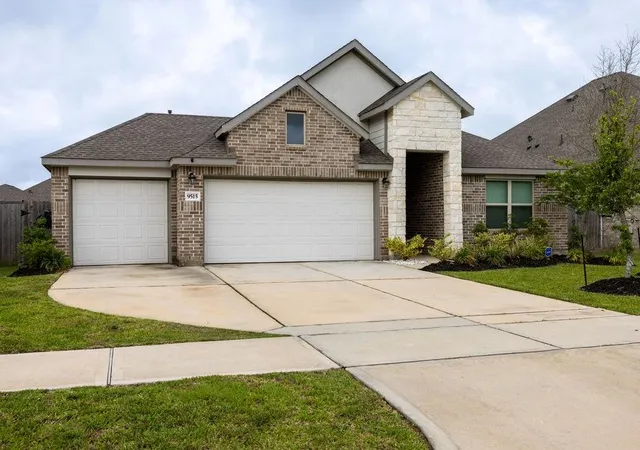 Homes for sale in Baytown, TX | 9515 Twilight Briar Ln, Baytown, TX 77521 | MLS# 42040200