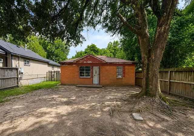 1st image of 617 Willow St, Spring, TX 77373 | MLS# 14945032