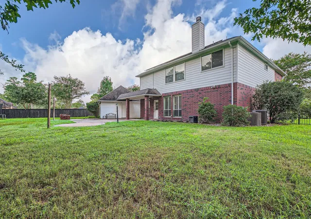 38th image of 17 Leandro Ct, Montgomery, TX 77356 | MLS# 57276263
