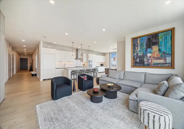 4th image of 1711 Allen Pkwy #2601, Houston, TX 77019 | MLS# 78905643