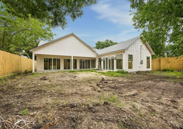 24th image of 4817 Kingfisher Dr, Houston, TX 77035 | MLS# 49395409
