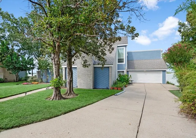 Photo 3 of Single family home for sale at 20347 Allegro Shrs Ln, Humble, TX 77346 | MLS# 13308031 | Listing updated on 2026-08-22