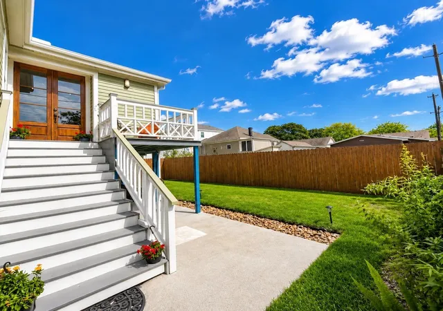 Photo 2 of Single family home for sale at 1011 30th Rear St, Galveston, TX 77550 | MLS# 49587609 | Listing updated on 2026-05-18
