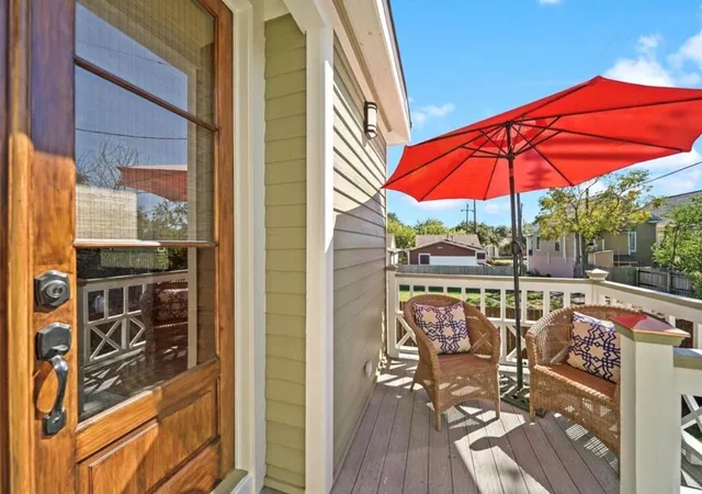Photo 3 of Single family home for sale at 1011 30th Rear St, Galveston, TX 77550 | MLS# 49587609 | Listing updated on 2026-05-18