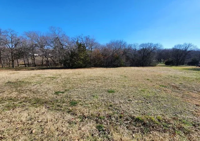 Homes for sale in Alvarado, TX | 289 Chambers Dr, Alvarado, TX 76009 | MLS# 91759342