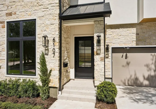 3rd image of 6107 Lake St, West University Place, TX 77005 | MLS# 28802500