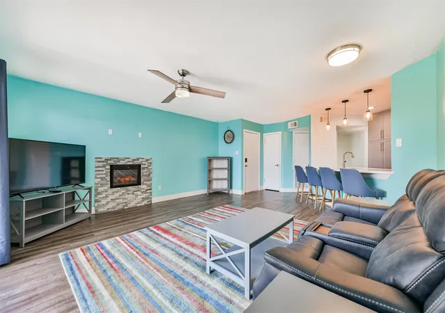 5th image of 7312 Seawall Blvd #115, Galveston, TX 77551 | MLS# 63375198