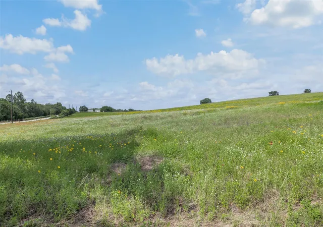 2nd image of 622 Red Rock Ranch Rd, Red Rock, TX 78662 | MLS# 31241051