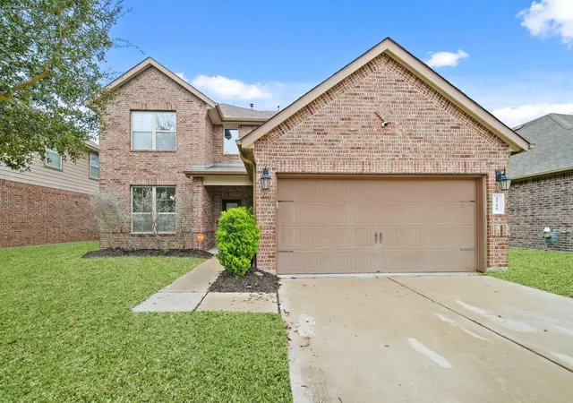 Photo 1 of Single family home for sale at 2725 Merlin Ln, Pearland, TX 77581 | MLS# 33824117 | Listing updated on 2026-06-02