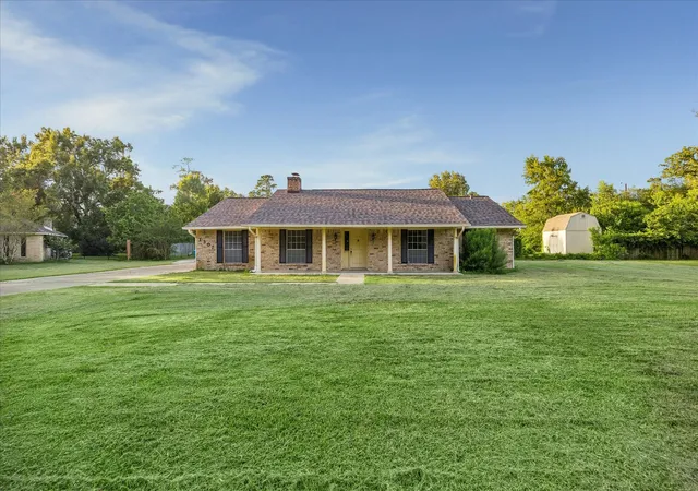 2nd image of 1307 Southern Hills Rd, Kingwood, TX 77339 | MLS# 53532497