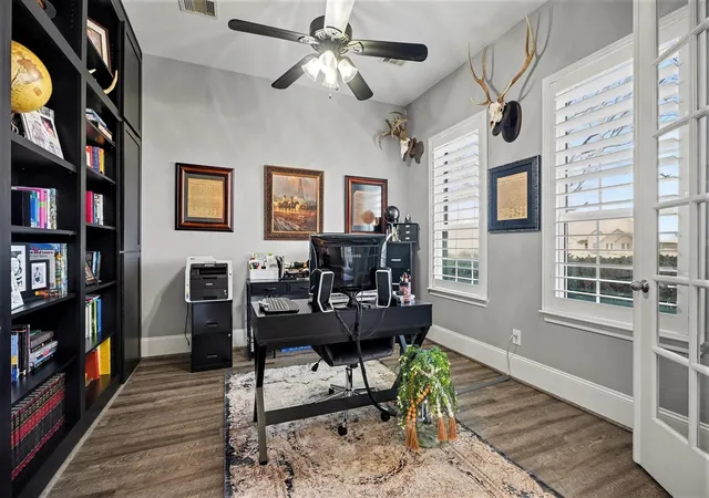 3rd image of 4118 Landon Ln, Baytown, TX 77523 | MLS# 28308369