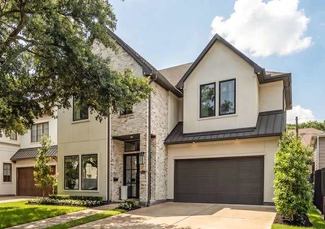 Homes for sale in West University Place, TX | 2610 Centenary St, West University Place, TX 77005 | MLS# 73155407