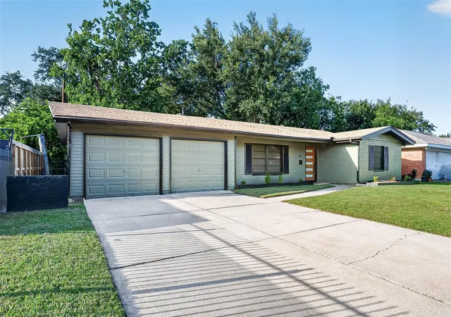 2nd image of 4310 Jorns St, Houston, TX 77045 | MLS# 38992325