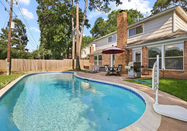 Photo 3 of Single family home for sale at 11711 Park Creek Dr, Houston, TX 77070 | MLS# 72706585 | Listing updated on 2026-09-14