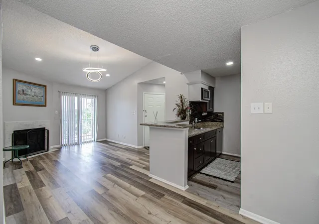 1st image of 10101 S Gessner Rd #405, Houston, TX 77071 | MLS# 91200313