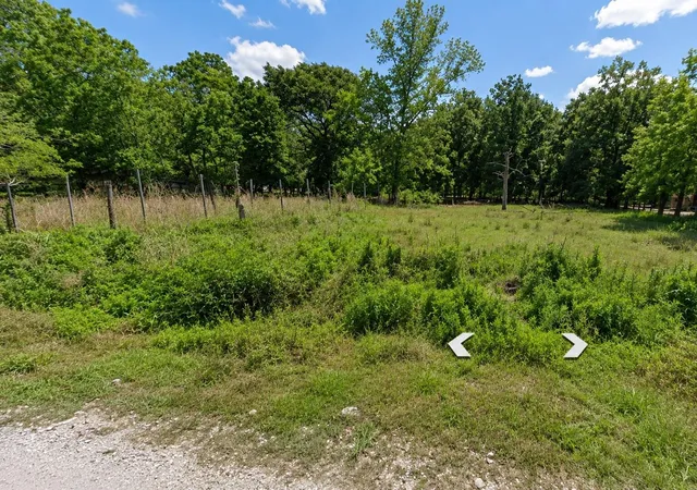 Photo 3 of Land for sale at 9146 Simmons St, Houston, TX 77093 | MLS# 39646583 | Listing updated on 2026-08-13
