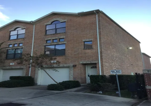 4th image of 3501 Link Vly Dr, Houston, TX 77025