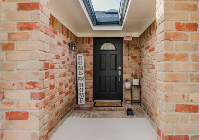 Photo 3 of Single family home for sale at 719 Ironwood Dr, Richmond, TX 77406 | MLS# 78940428 | Listing updated on 2026-09-19