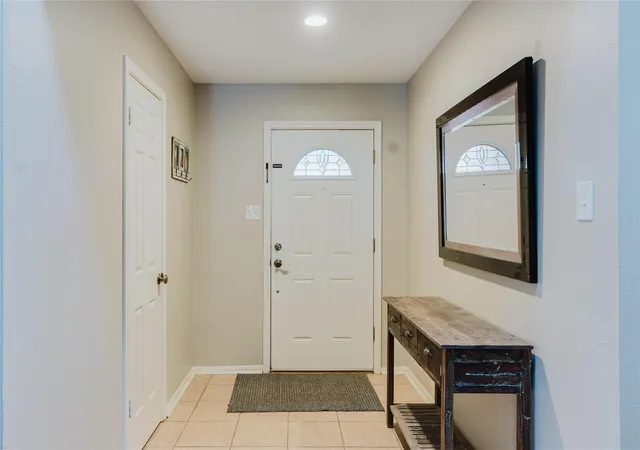 Photo 4 of Single family home for sale at 719 Ironwood Dr, Richmond, TX 77406 | MLS# 78940428 | Listing updated on 2026-09-19