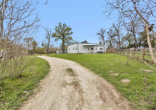 Homes for sale in Richards, TX | 6452 Oakhill Lane, Richards, TX 77873 | MLS# 40243181