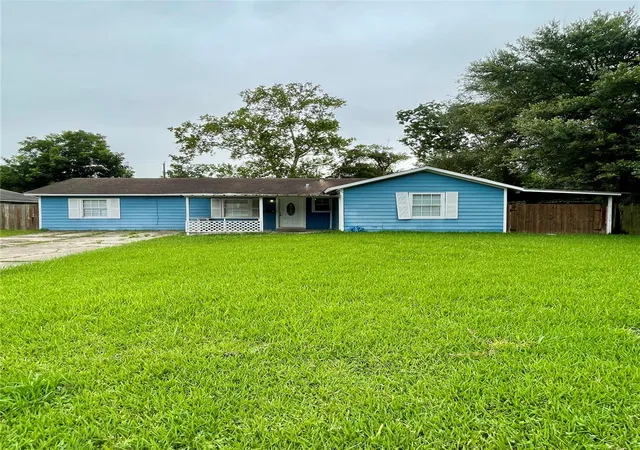 Photo 2 of Single family home for sale at 10823 Eddyrock St, Houston, TX 77089 | MLS# 60886572 | Listing updated on 2026-09-04