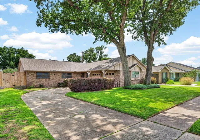 1st image of 2210 Tannehill Dr, Houston, TX 77008 | MLS# 58954903