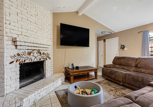 3rd image of 10238 Valley Wind Dr, Houston, TX 77078 | MLS# 86494028