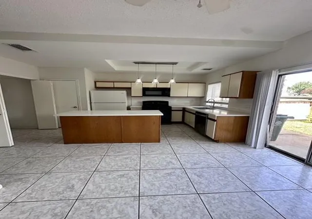 2nd image of 2910 Grants Lake Blvd, Sugar Land, TX 77479