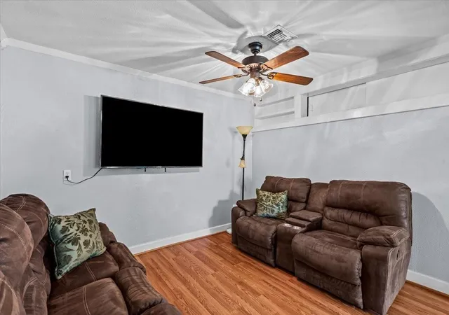 Photo 4 of Sale Pending at 4018 Fm 646 Rd N, Santa Fe, TX 77510 | MLS# 36959623 | Listing updated on 2026-10-10