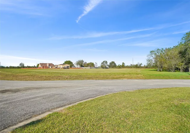 Photo 4 of Land for sale at 4918 Brazos Lakes Dr, Richmond, TX 77469 | MLS# 88821743 | Listing updated on 2026-08-03