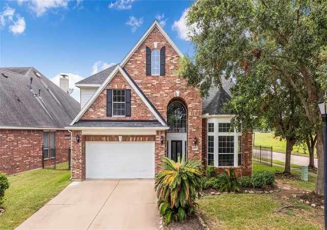 Photo 2 of Single family home for sale at 14339 Tasmania Ct, Sugar Land, TX 77498 | MLS# 46411890 | Listing updated on 2026-05-29
