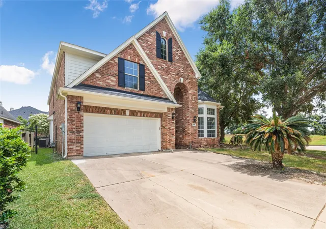 Photo 3 of Single family home for sale at 14339 Tasmania Ct, Sugar Land, TX 77498 | MLS# 46411890 | Listing updated on 2026-05-29