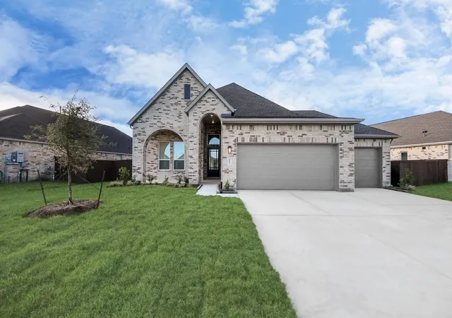 Photo 3 of Single family home for sale at 518 Tawny Rim Dr, Willis, TX 77318 | MLS# 98671623 | Listing updated on 2026-07-13