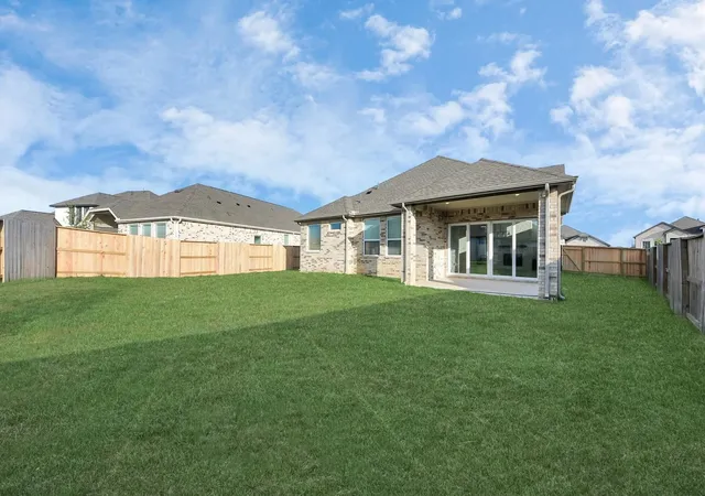 Photo 3 of Single family home for sale at 518 Tawny Rim Dr, Willis, TX 77318 | MLS# 98671623 | Listing updated on 2026-07-13