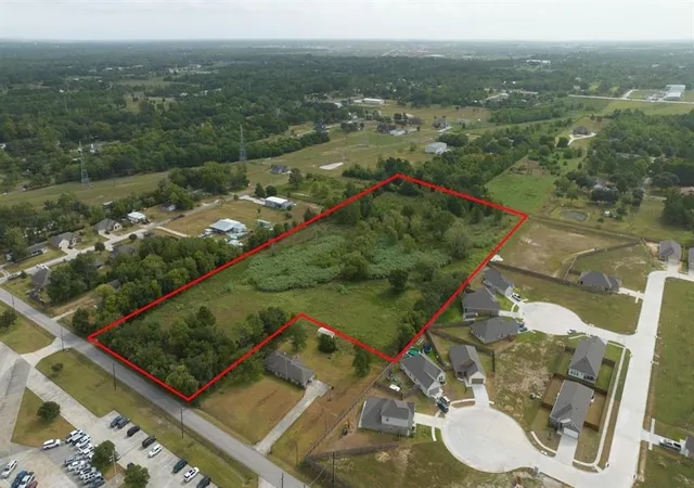 Photo 1 of Land for sale at 0 Avenue S, Santa Fe, TX 77510 | MLS# 21215663 | Listing updated on 2025-11-26