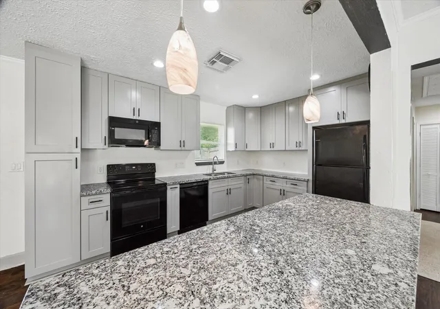 Photo 3 of Single family home for sale at 611 Marleen St, Houston, TX 77034 | MLS# 93718835 | Listing updated on 2026-09-08