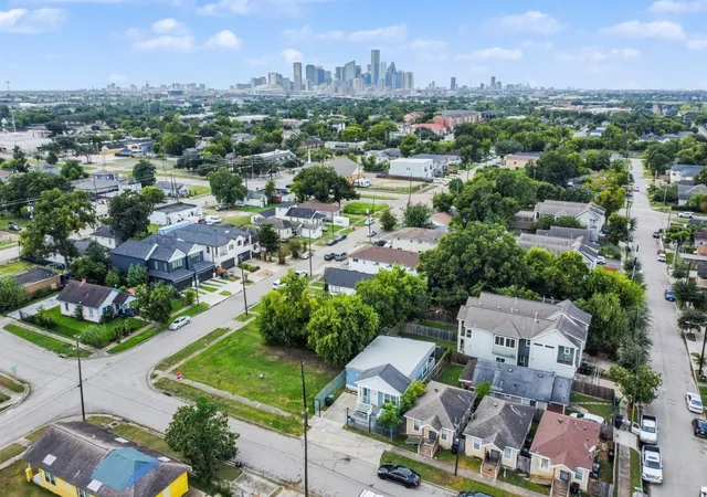 29th image of 1709 Dan St, Houston, TX 77020 | MLS# 85395033
