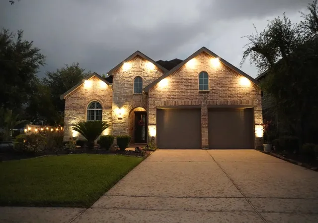 Photo 3 of Single family home for sale at 13402 Quail Landing Ln, Rosharon, TX 77583 | MLS# 4605335 | Listing updated on 2026-09-05