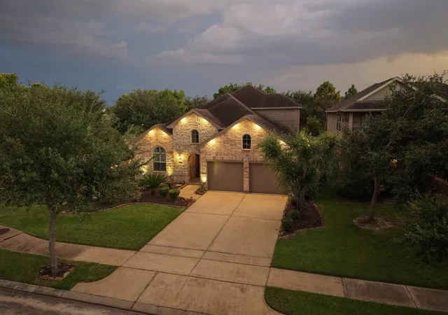 Photo 4 of Single family home for sale at 13402 Quail Landing Ln, Rosharon, TX 77583 | MLS# 4605335 | Listing updated on 2026-09-05